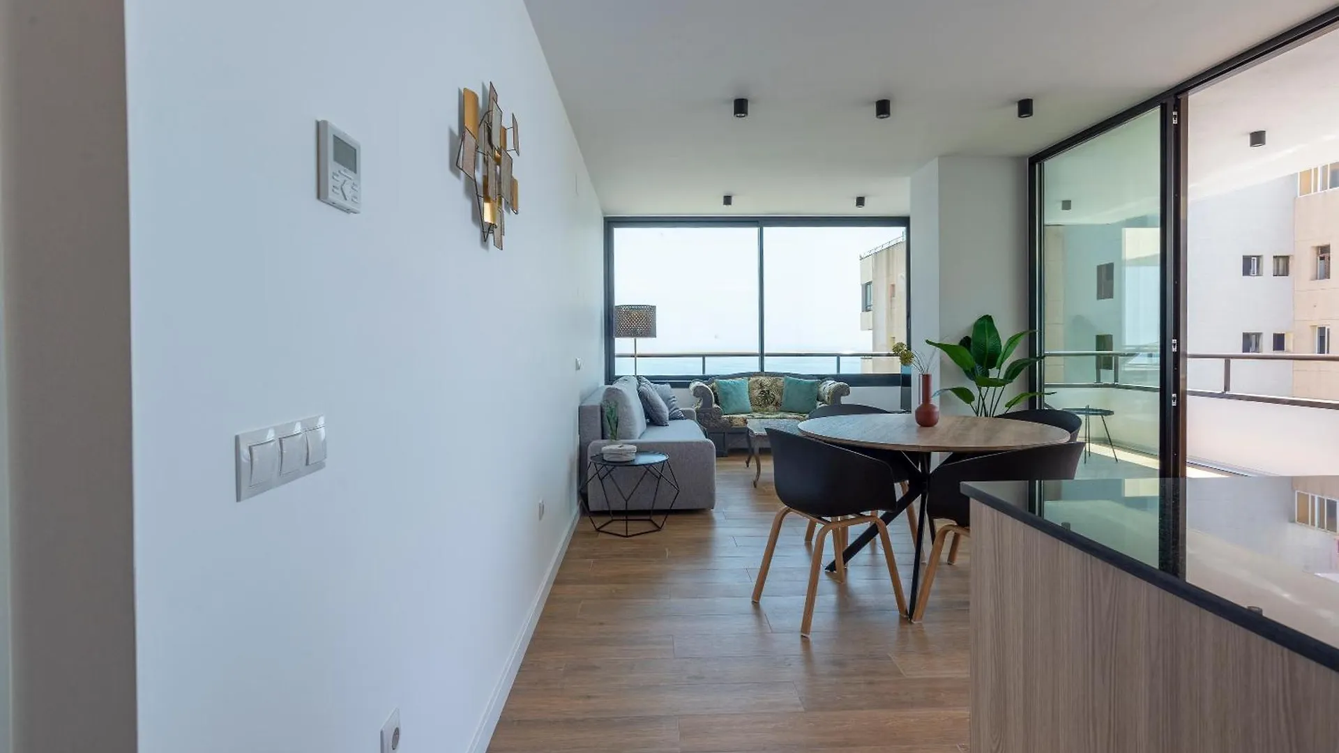 Playamar Waterfront Exclusive Apartment And Views Tower 2 Fl 14 토레몰리노스 0*,  스페인