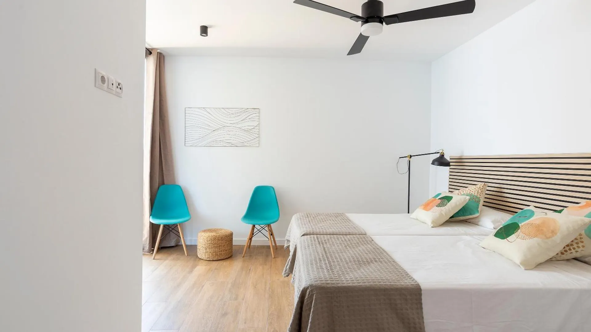 Playamar Waterfront Exclusive Apartment And Views Tower 2 Fl 14 토레몰리노스 0*,  스페인