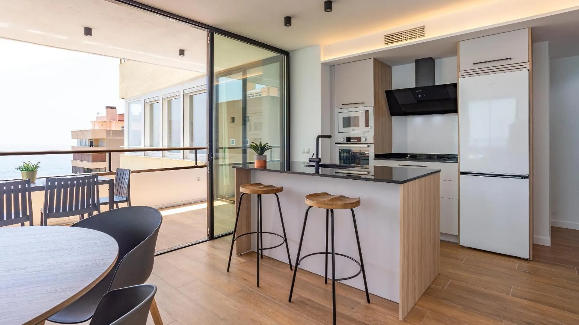 Playamar Waterfront Exclusive Apartment And Views Tower 2 Fl 14 토레몰리노스 스페인
